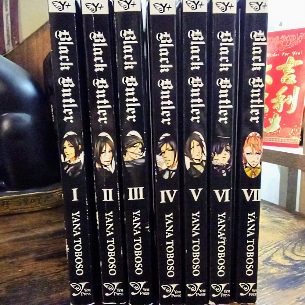 Black Butler manga set (first 7 volumes)
